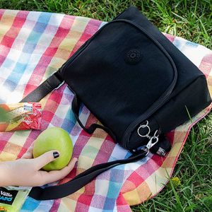 Lancheira Kipling New Kichirou Preto 15289J99