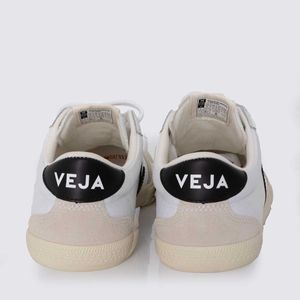 Tênis Veja Volley White Black VO0103524A
