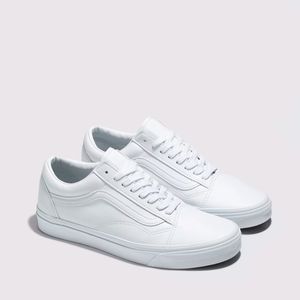 Tênis Vans Ua Old Skool Classic Tumble True White VN0A38G1ODJ