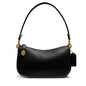 Bolsa Coach Swinger Shoulder Preto C0638B4BK