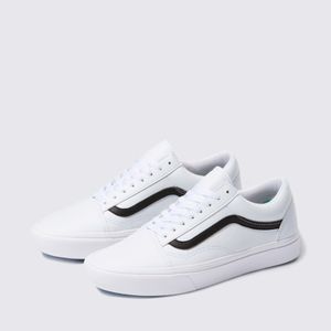 Tênis Vans Comfycush Old Skool Classic Tumble True White VN0A3WMAODJ