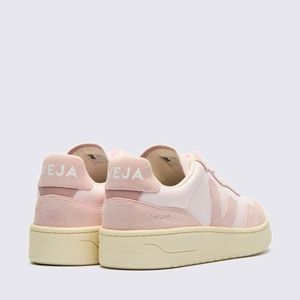 Tênis Veja V-90 Leather Lassi Petale VD2003891A