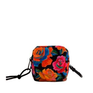 Necessaire Farm Caçula Rosas Pintadas